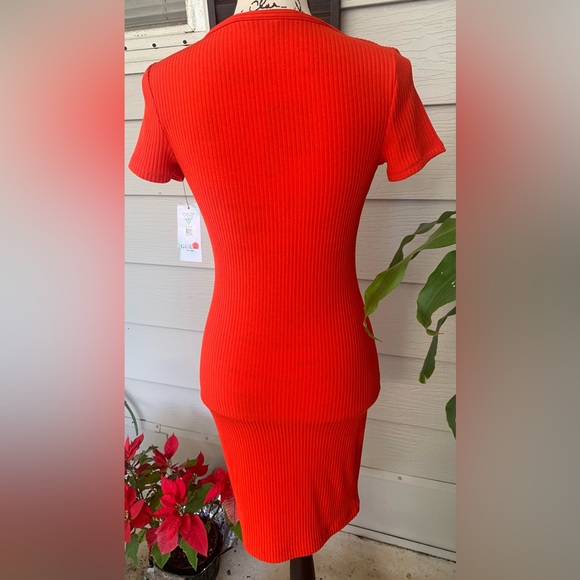 New Guess Raylynn Henley Rib Dress - Picture 4 of 8